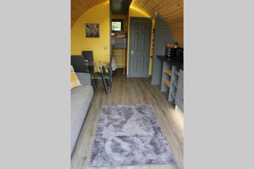 Villa Glampods Glamping Pod - Meet Highland Cows And Sheep Elgin Exterior foto